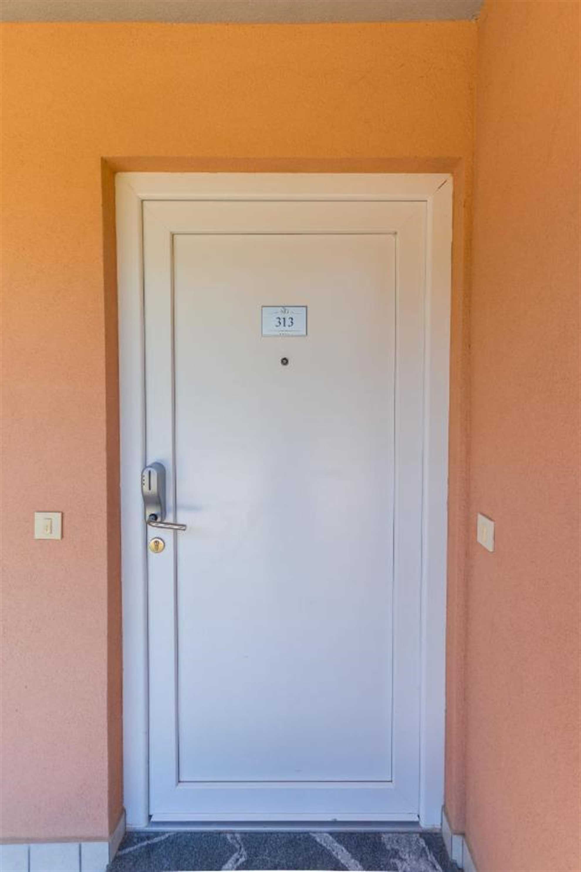 Marina Portoroz - Two Bedroom Apartment with Balcony Ostro 313