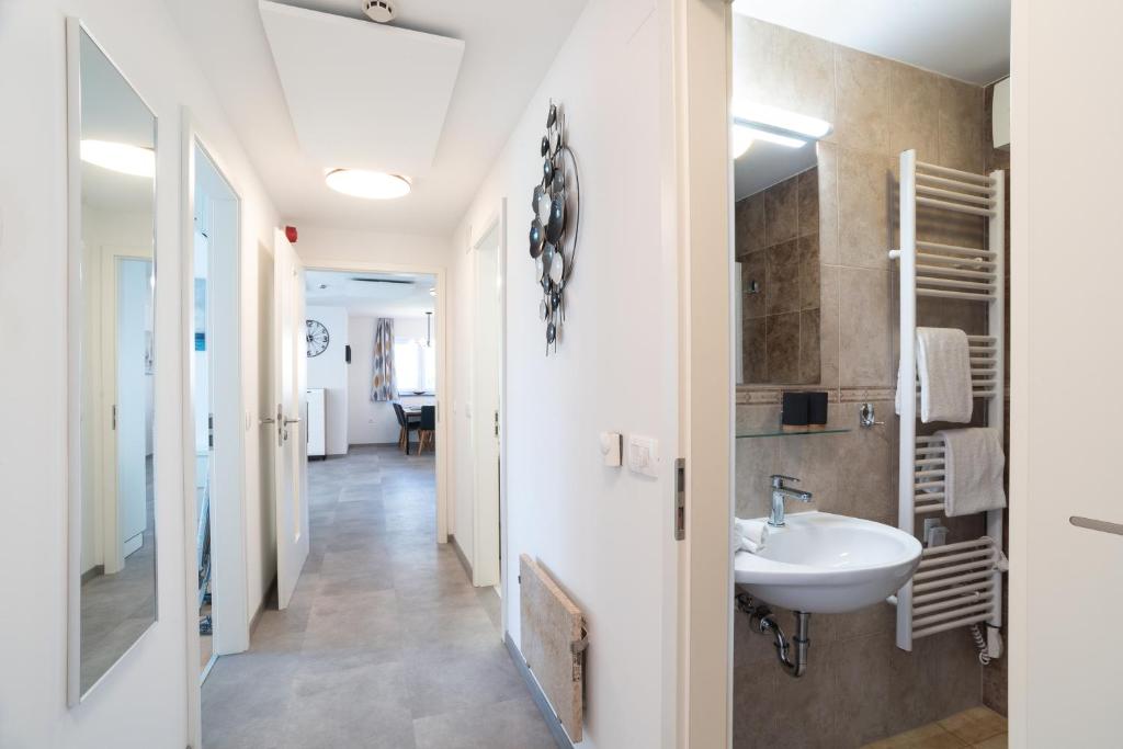 Marina Portoroz - Two Bedroom Apartment with Terrace Ammonite