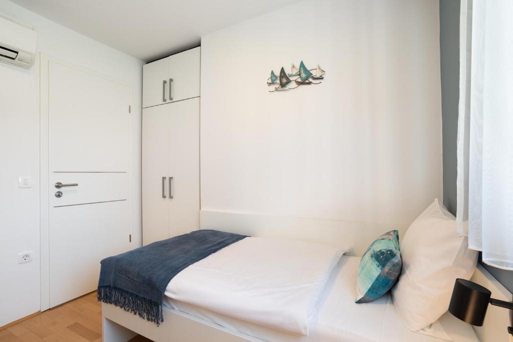 Marina Portoroz - Two Bedroom Apartment with Terrace Ammonite