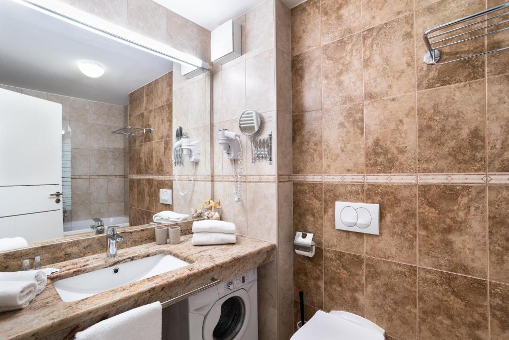 Marina Portoroz - Two Bedroom Apartment with Terrace Ammonite