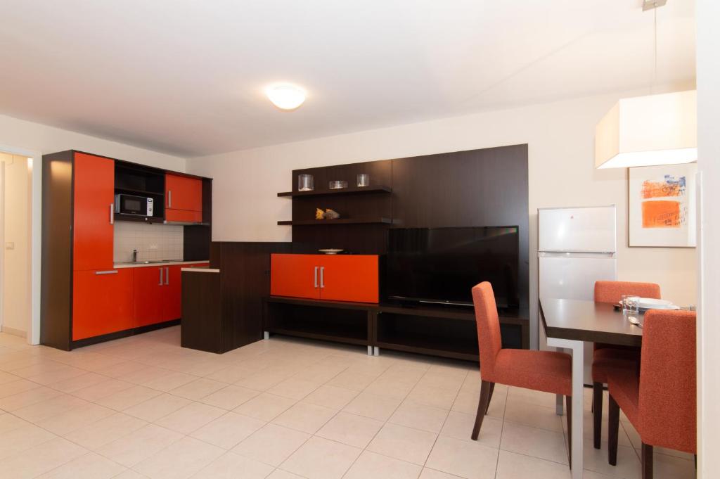 Marina Portoroz - Two Bedroom Apartment with Balcony Garbin 713
