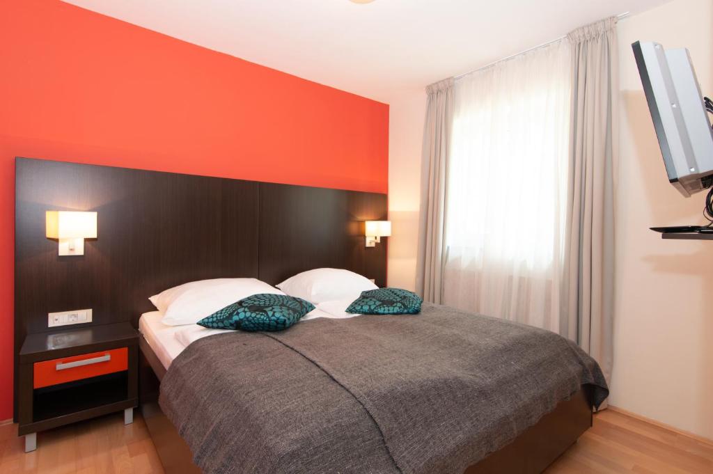 Marina Portoroz - Two Bedroom Apartment with Balcony Garbin 713