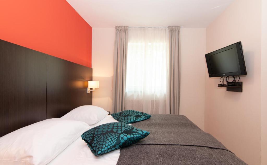 Marina Portoroz - Two Bedroom Apartment with Balcony Garbin 713