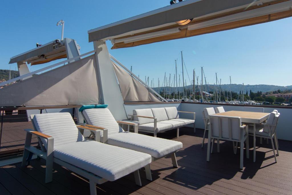 Eldamar Floating House Marina Portorož