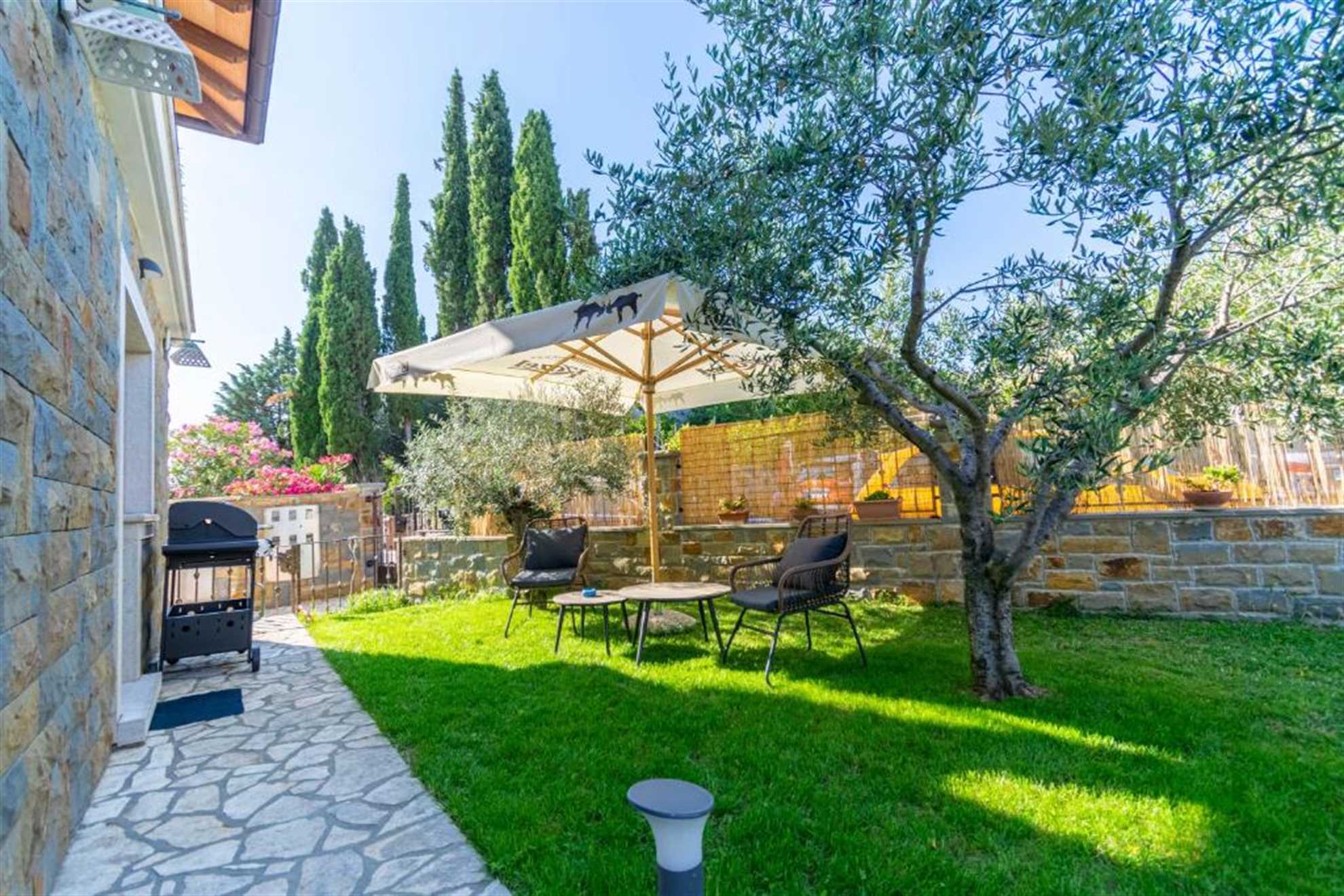 Standard Double Room with Terrace Apartim Piran