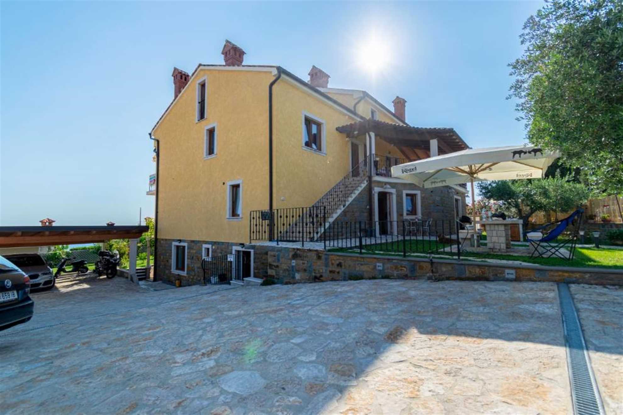 Standard Double Room with Terrace Apartim Piran
