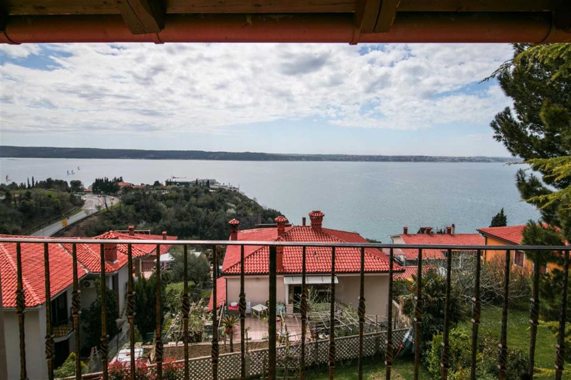 Penthouse Duplex with Balcony & Sea view Apartim Piran