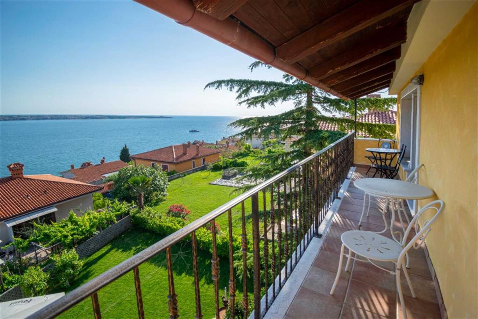 Penthouse Duplex with Balcony & Sea view Apartim Piran
