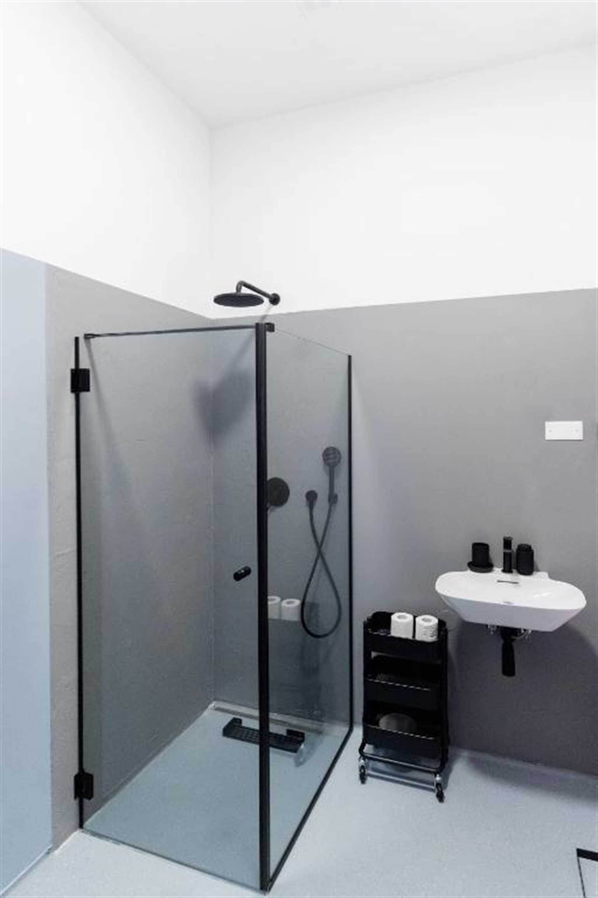 Design Studio Apartment Cop Tomosmatik Koper