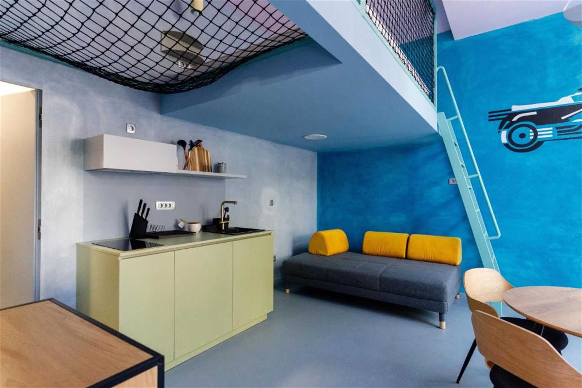 Design Studio Apartment Cop Tomosmatik Koper