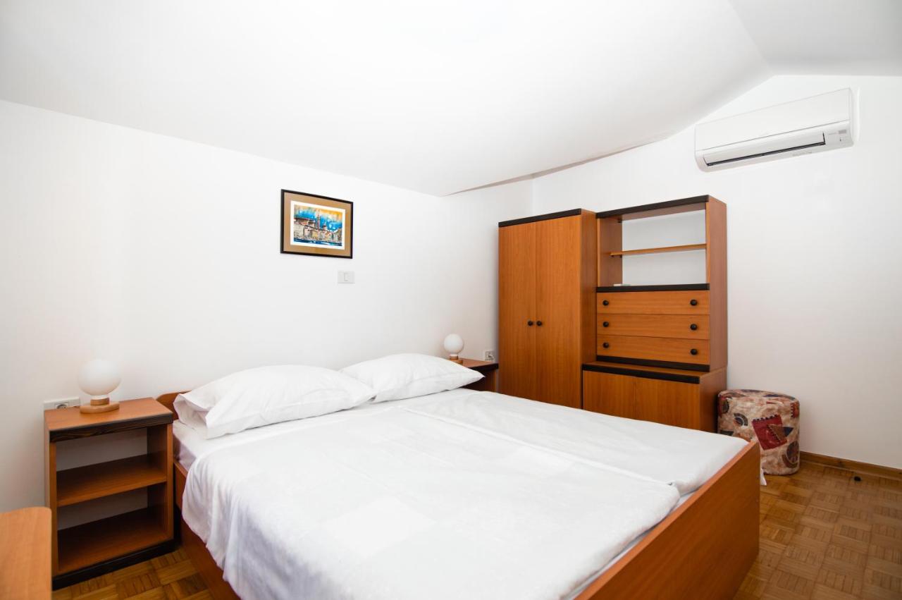 Beachfront Two Bedroom Apartment with Sea view Sunny Beach Piran