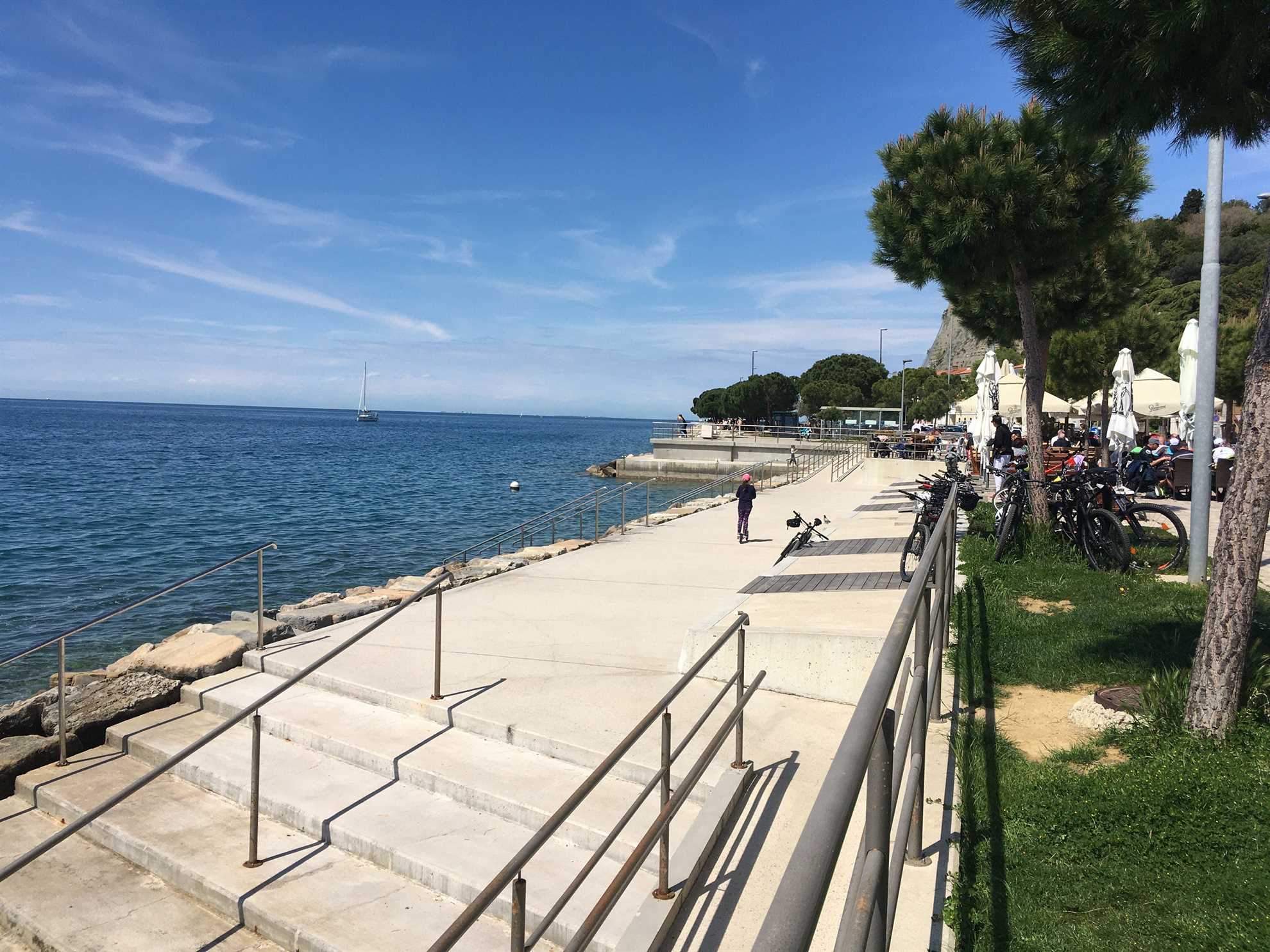 Beachfront Two Bedroom Apartment with Sea view Sunny Beach Piran