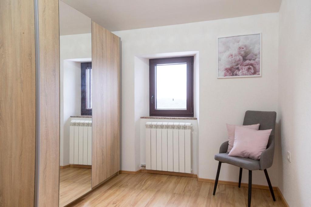 Two Bedroom House Olive Oil Homestead Milok