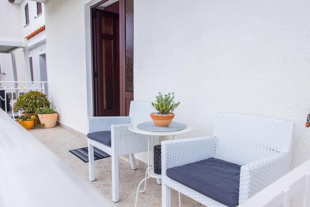 Studio Apartment Olive Oil Homestead Milok