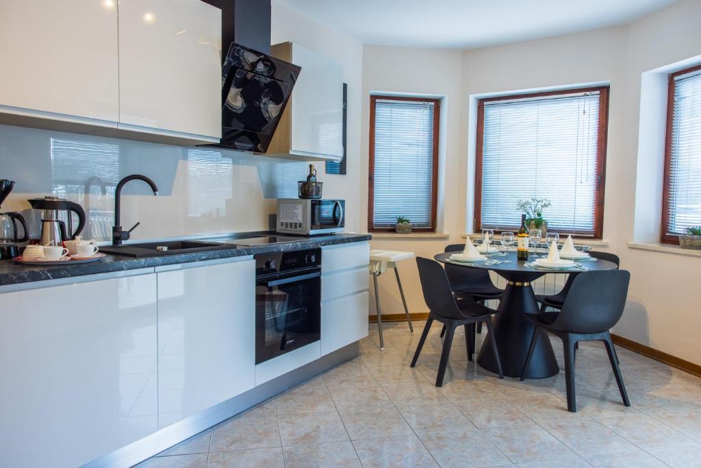 Two Bedroom Apartment Olive Oil Homestead Milok