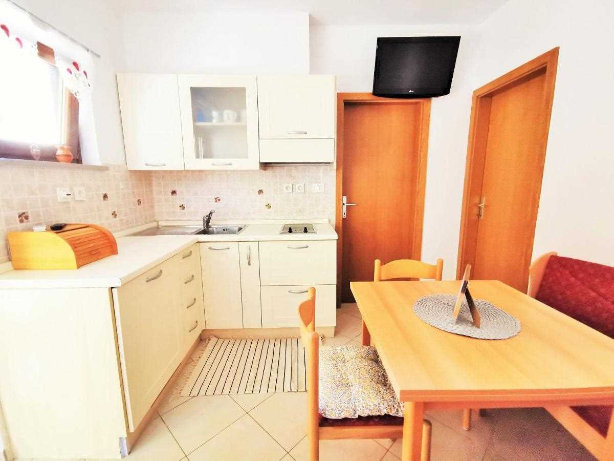 Two Bedroom Sea view Apartment Tiny Shell House