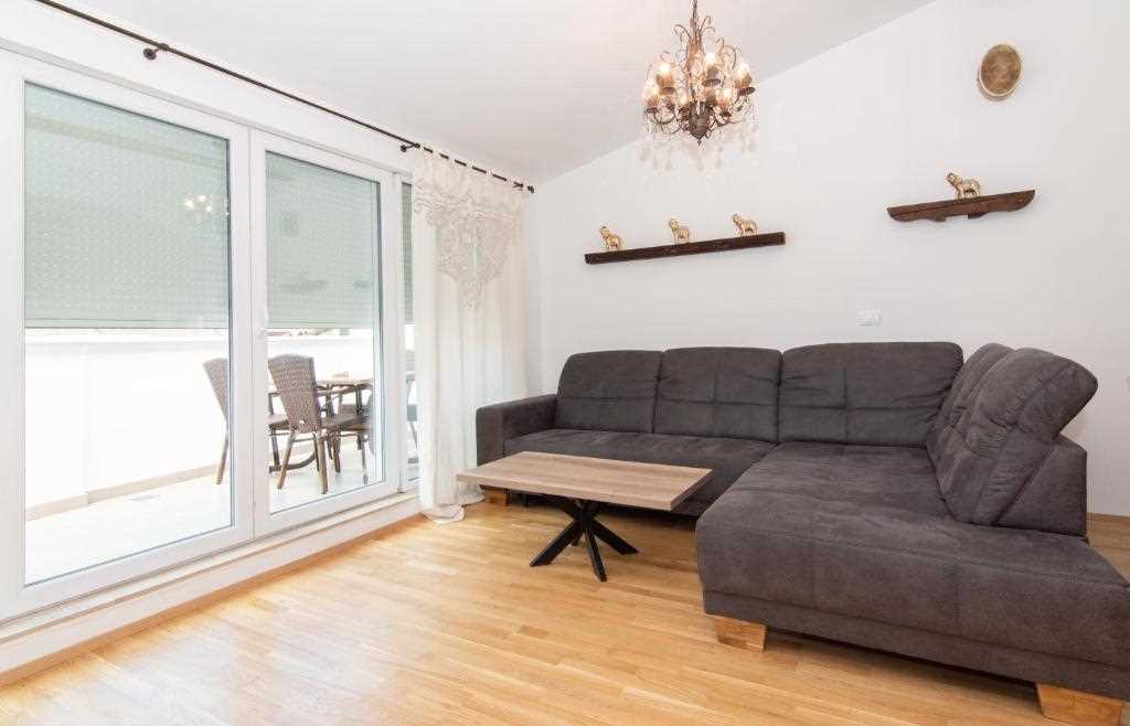 Two Bedroom Apartment with Terrace Elleon Piran