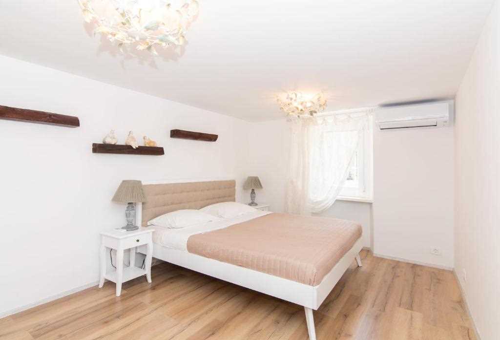 Two Bedroom Apartment with Terrace Elleon Piran