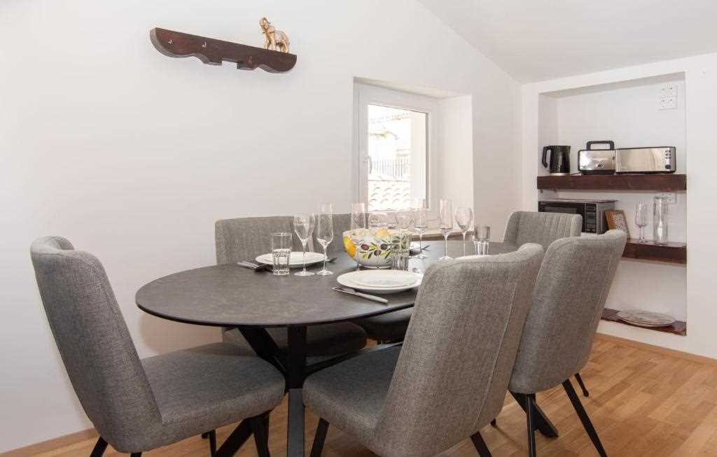Two Bedroom Apartment with Terrace Elleon Piran