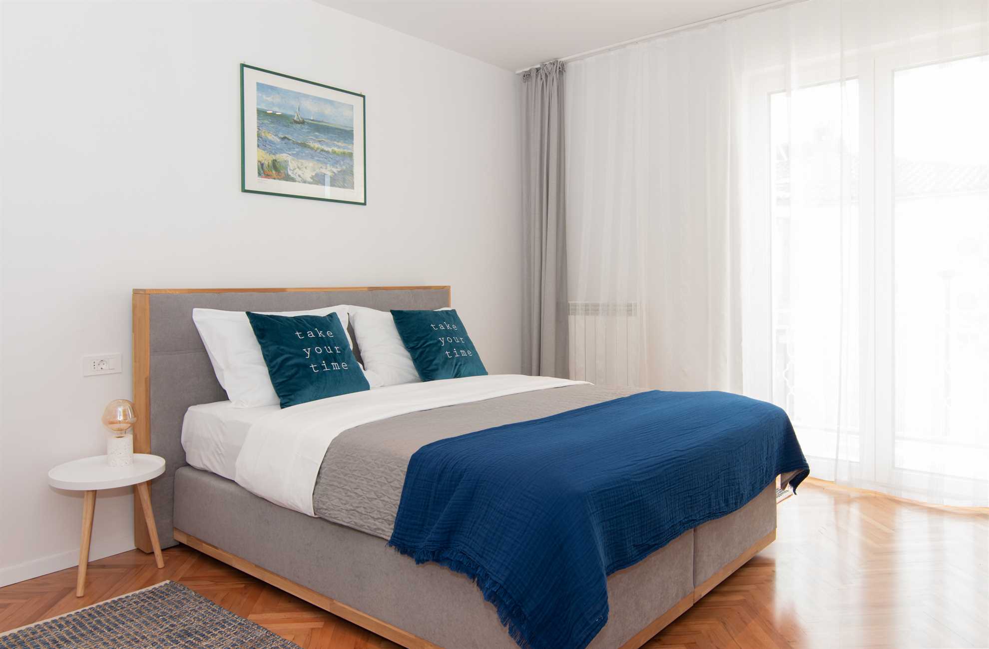 One Bedroom Apartment with terrace Rose Garden