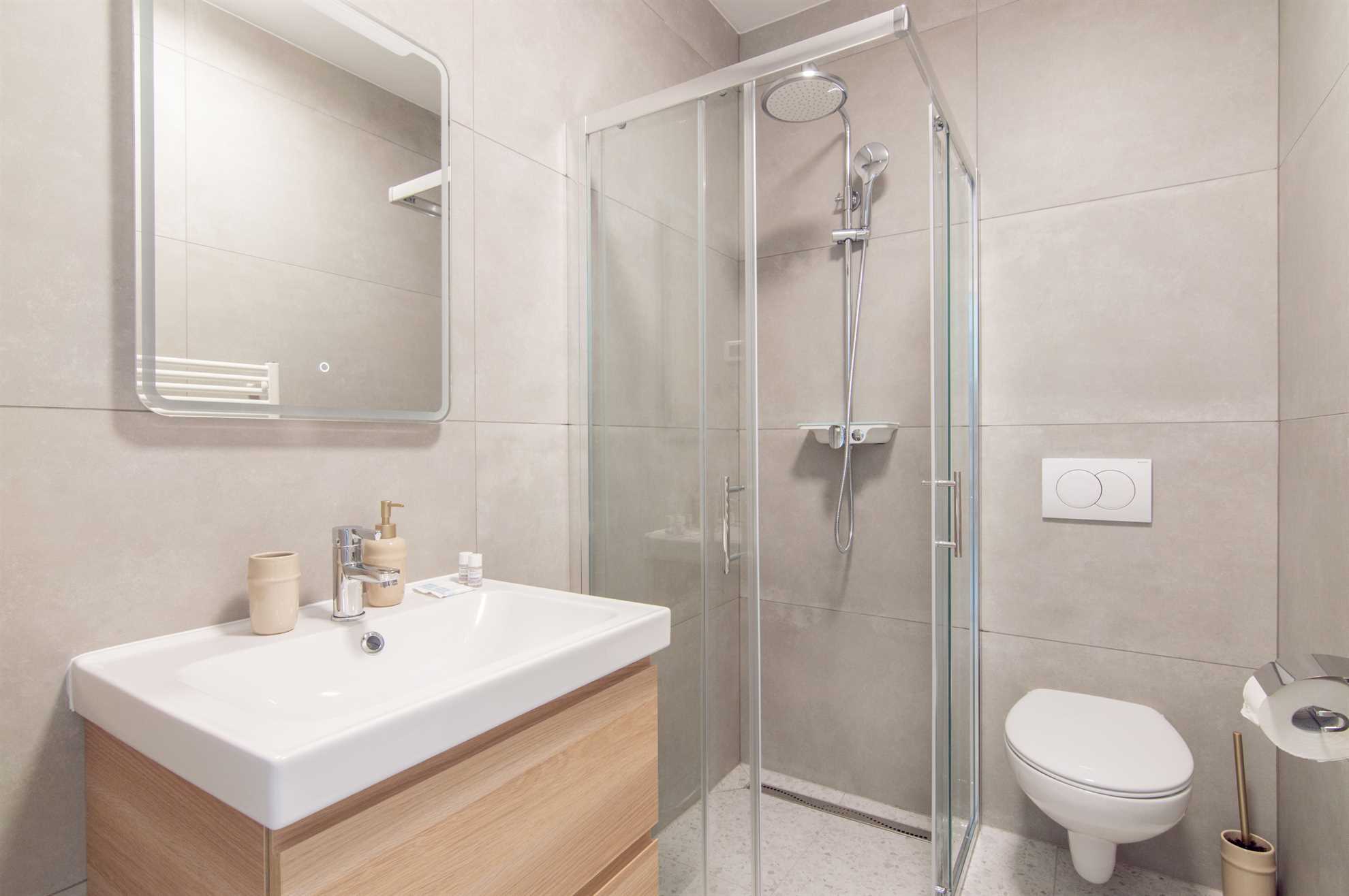 One Bedroom Apartment with terrace Rose Garden
