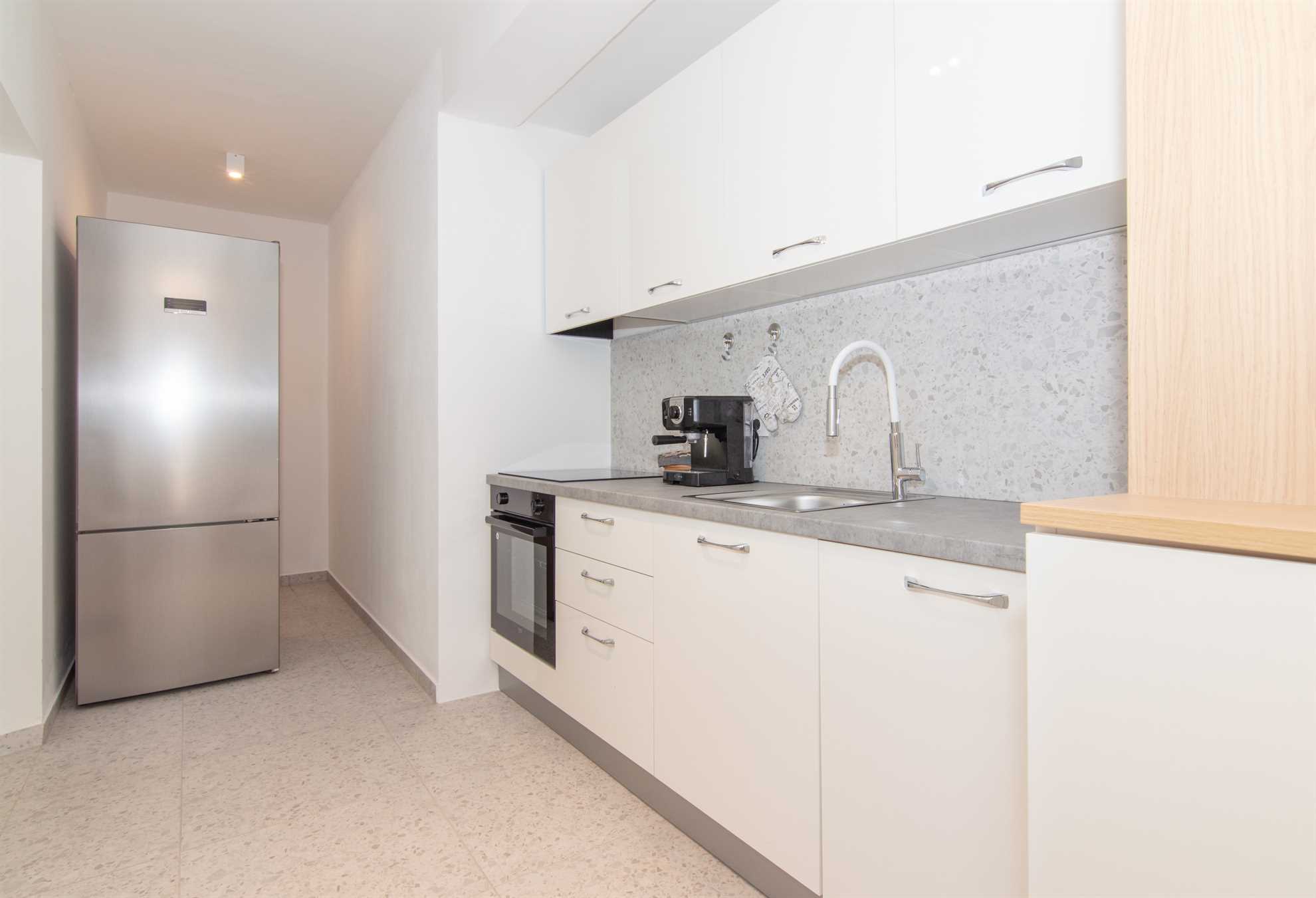One Bedroom Apartment with terrace Rose Garden