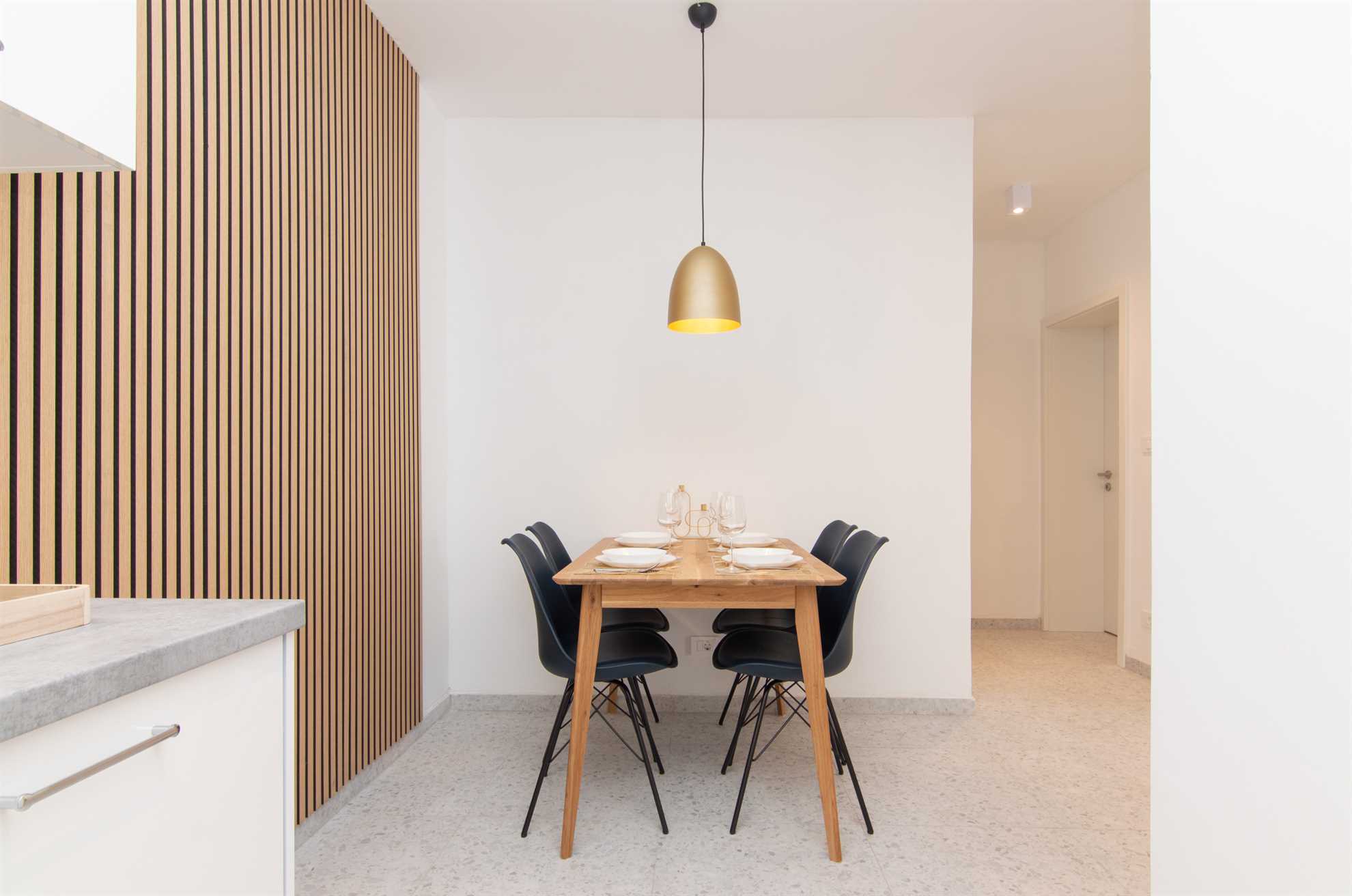 Two Bedroom Apartment with terrace Rose Garden