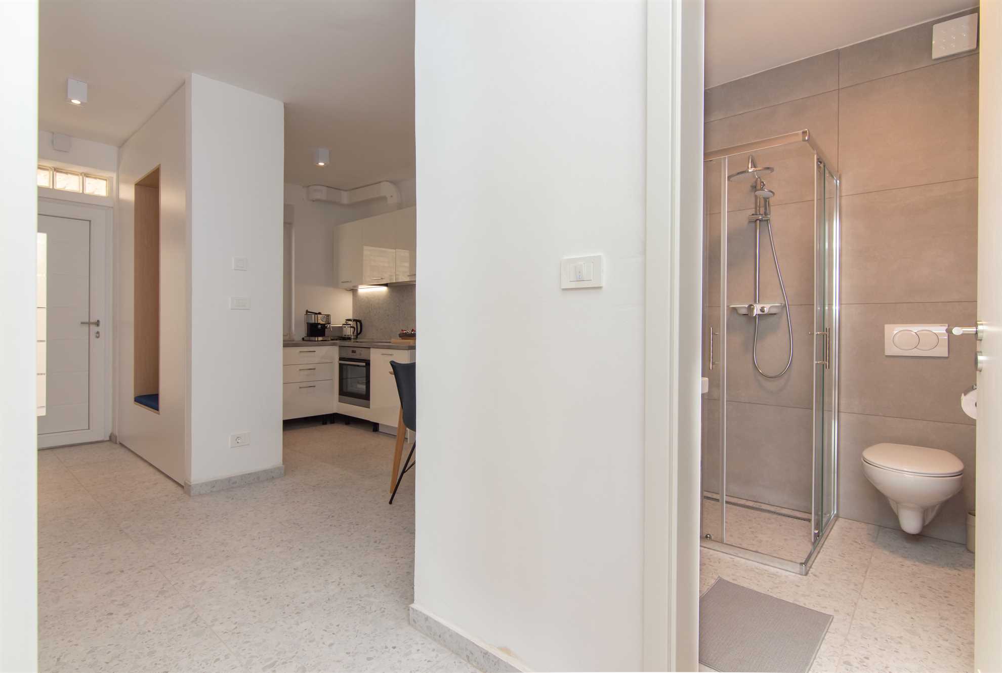 Two Bedroom Apartment with terrace Rose Garden