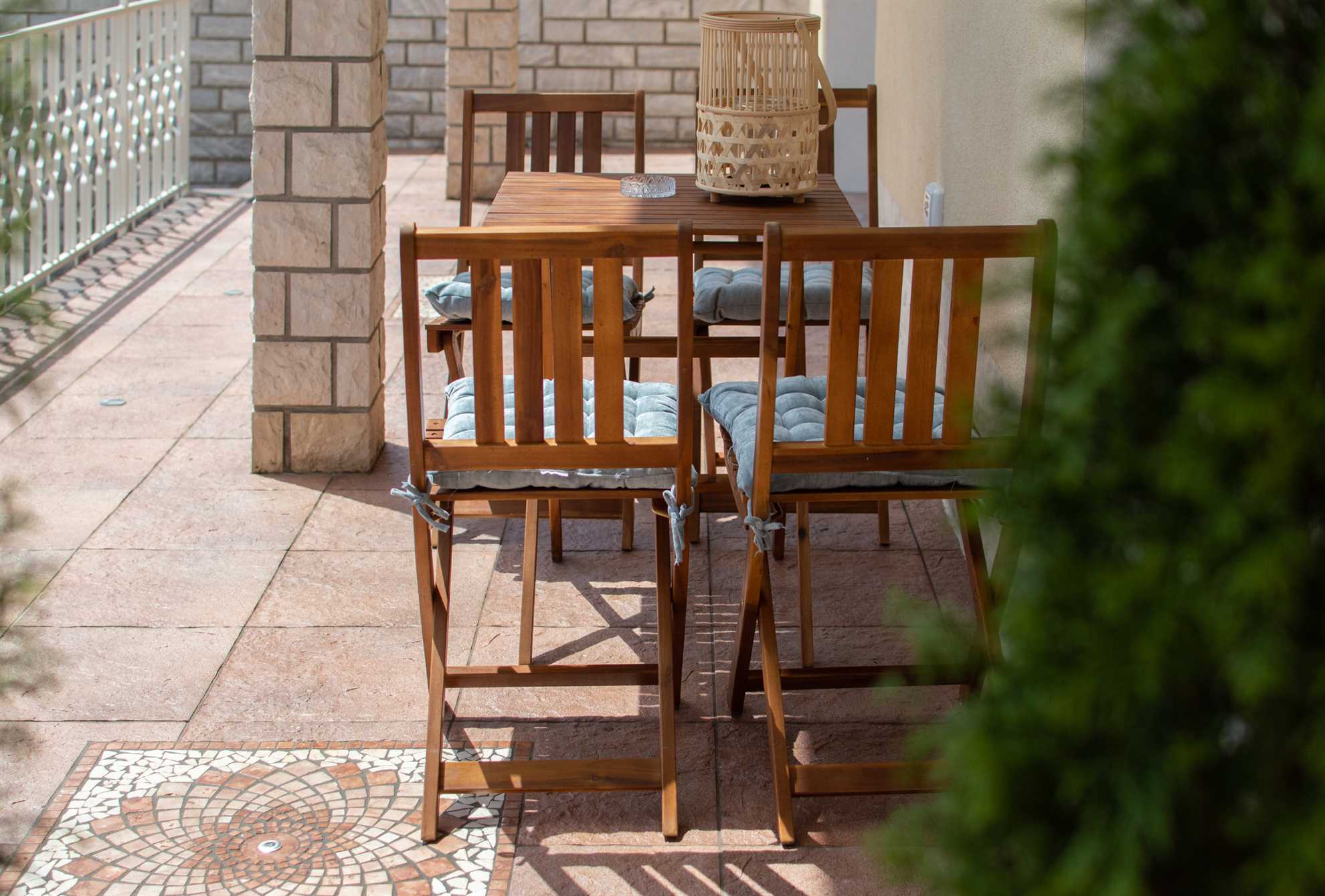 Two Bedroom Apartment with terrace Rose Garden