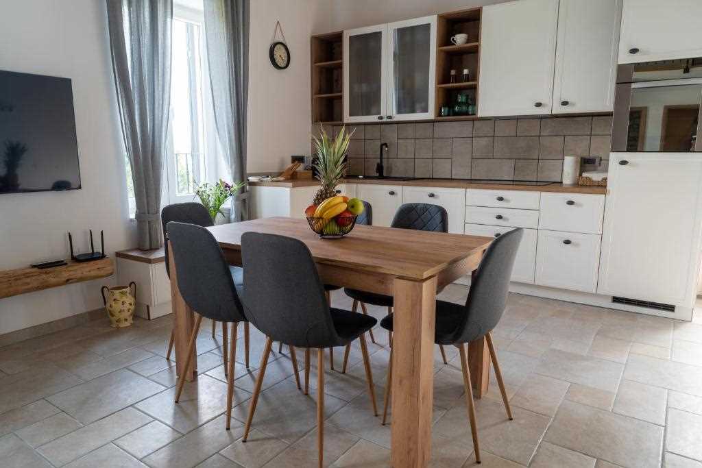 One Bedroom Apartment with Sea View Olivia