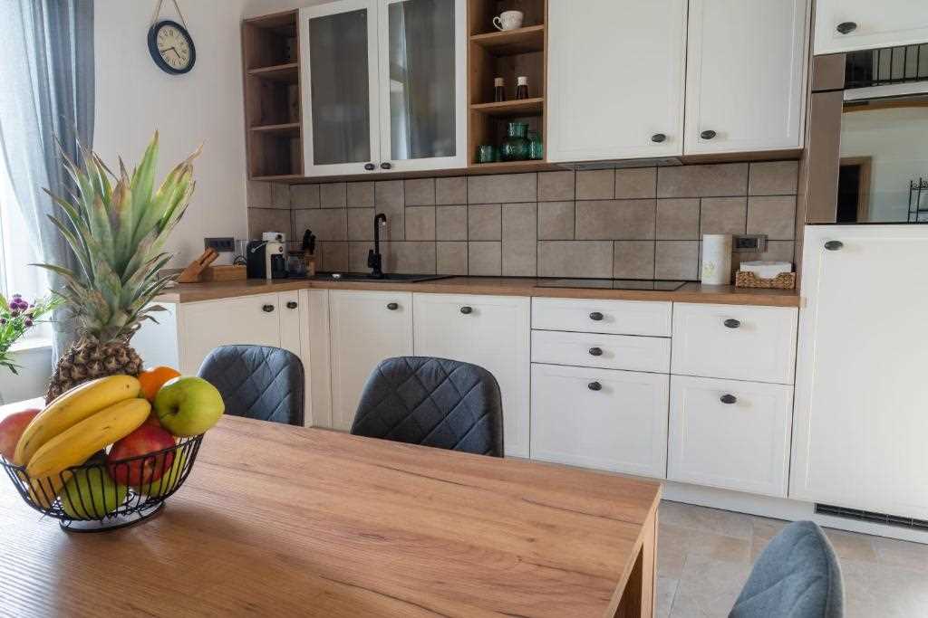 One Bedroom Apartment with Sea View Olivia