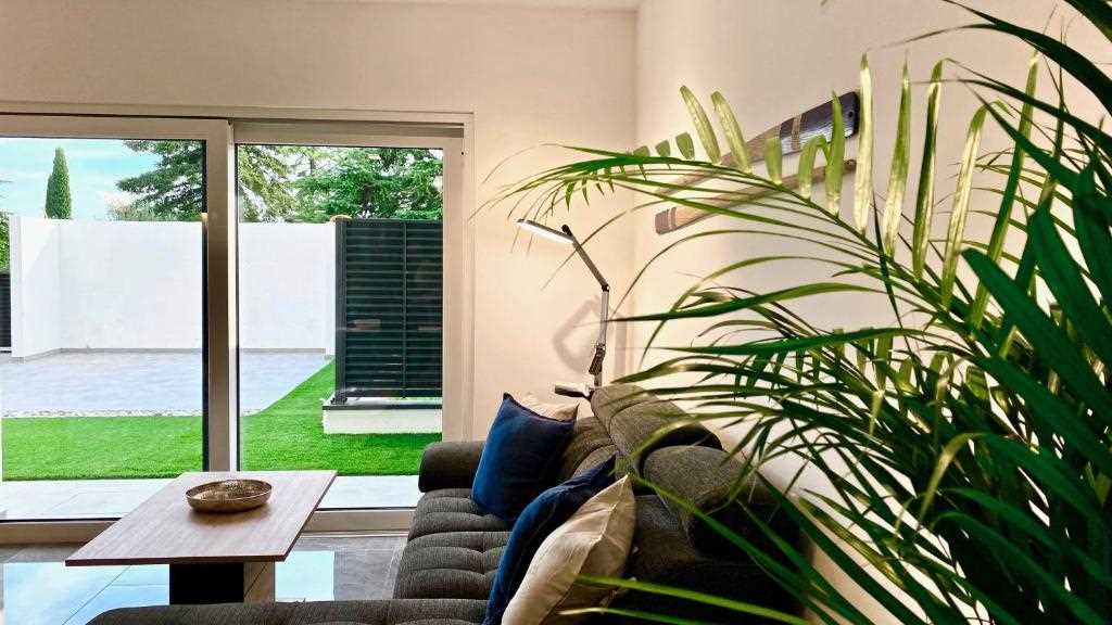 Two Bedroom Apartment with Terrace TANI