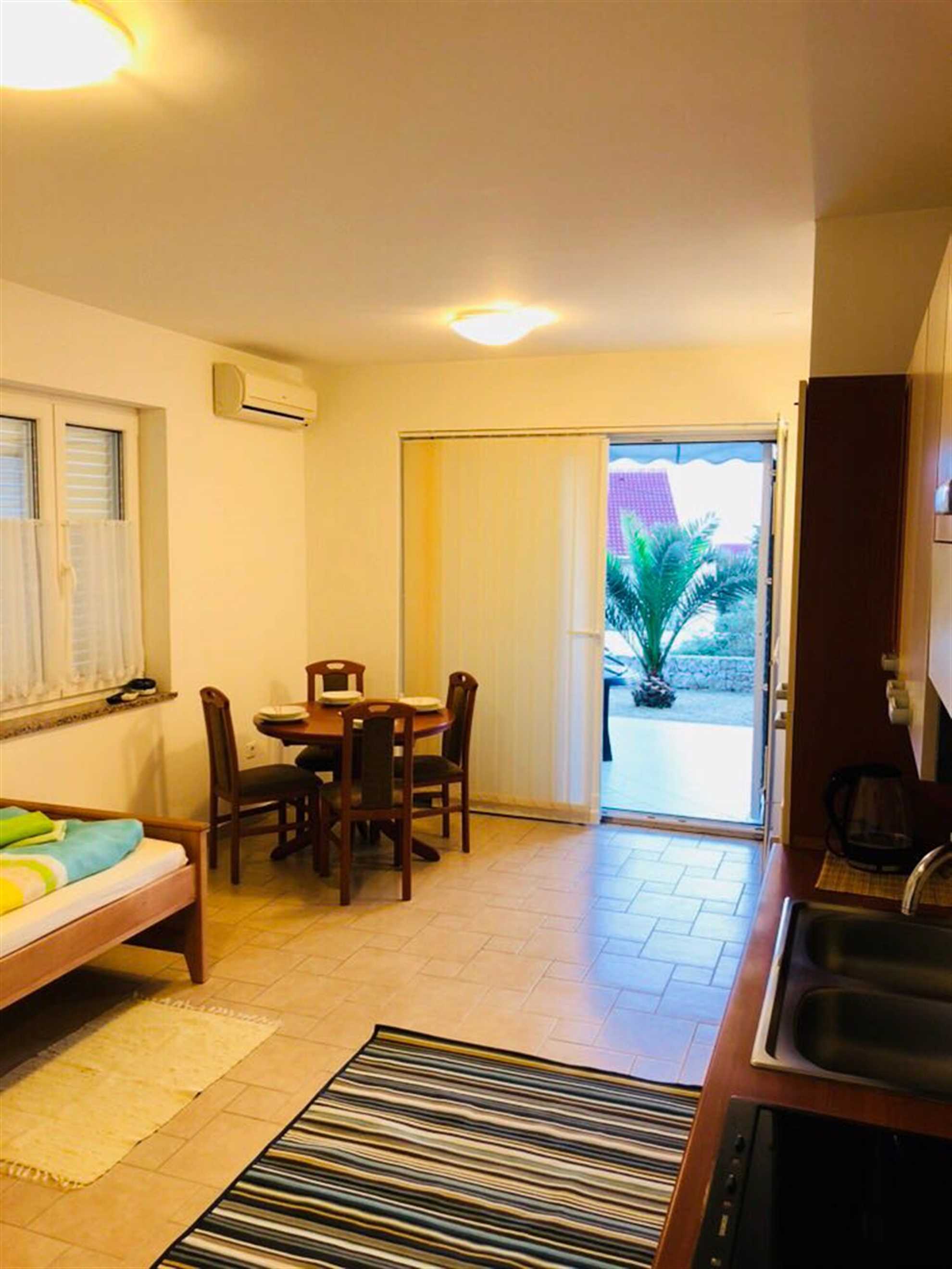 Rental #12449