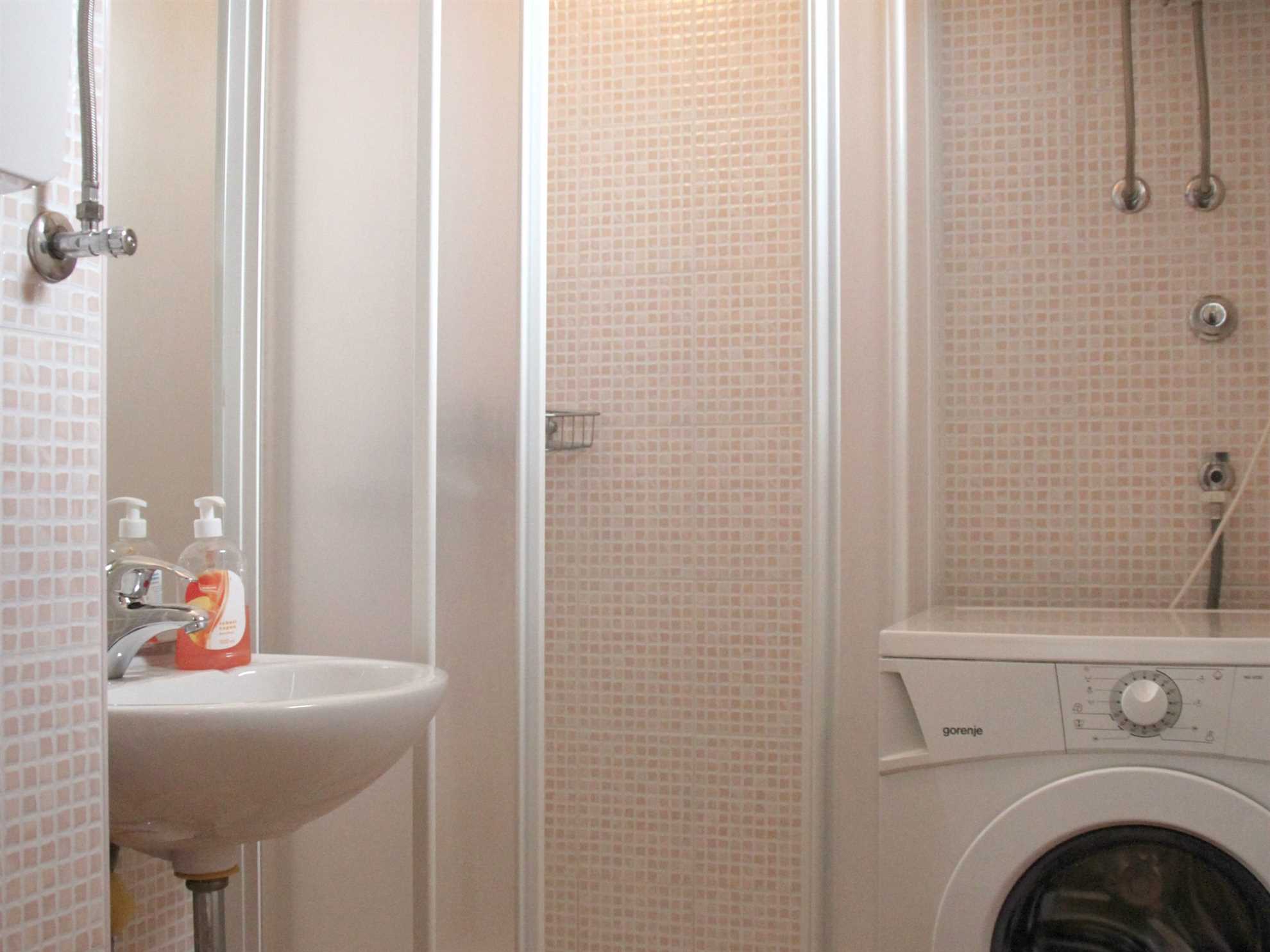 Rental #6894