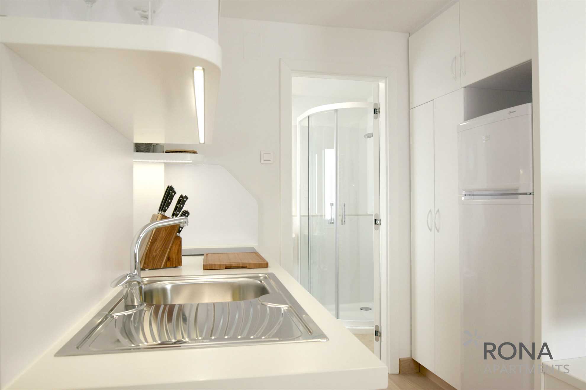 Apartment Nona - First Floor: Beautiful apartment house on the seaside