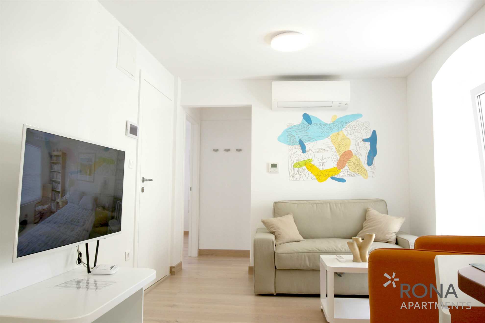 Apartment Nona - First Floor: Beautiful apartment house on the seaside