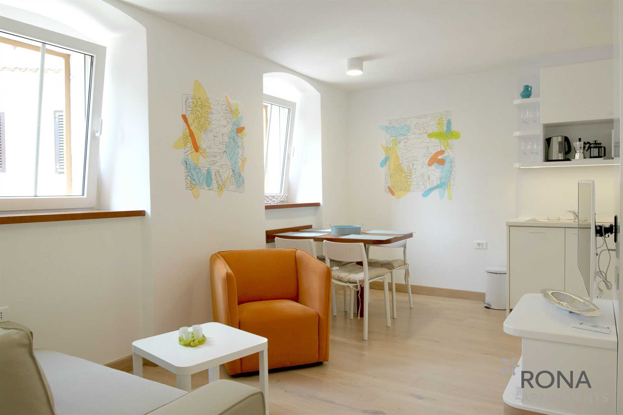 Apartment Ana - Second Floor: Beautiful apartment house on the seaside