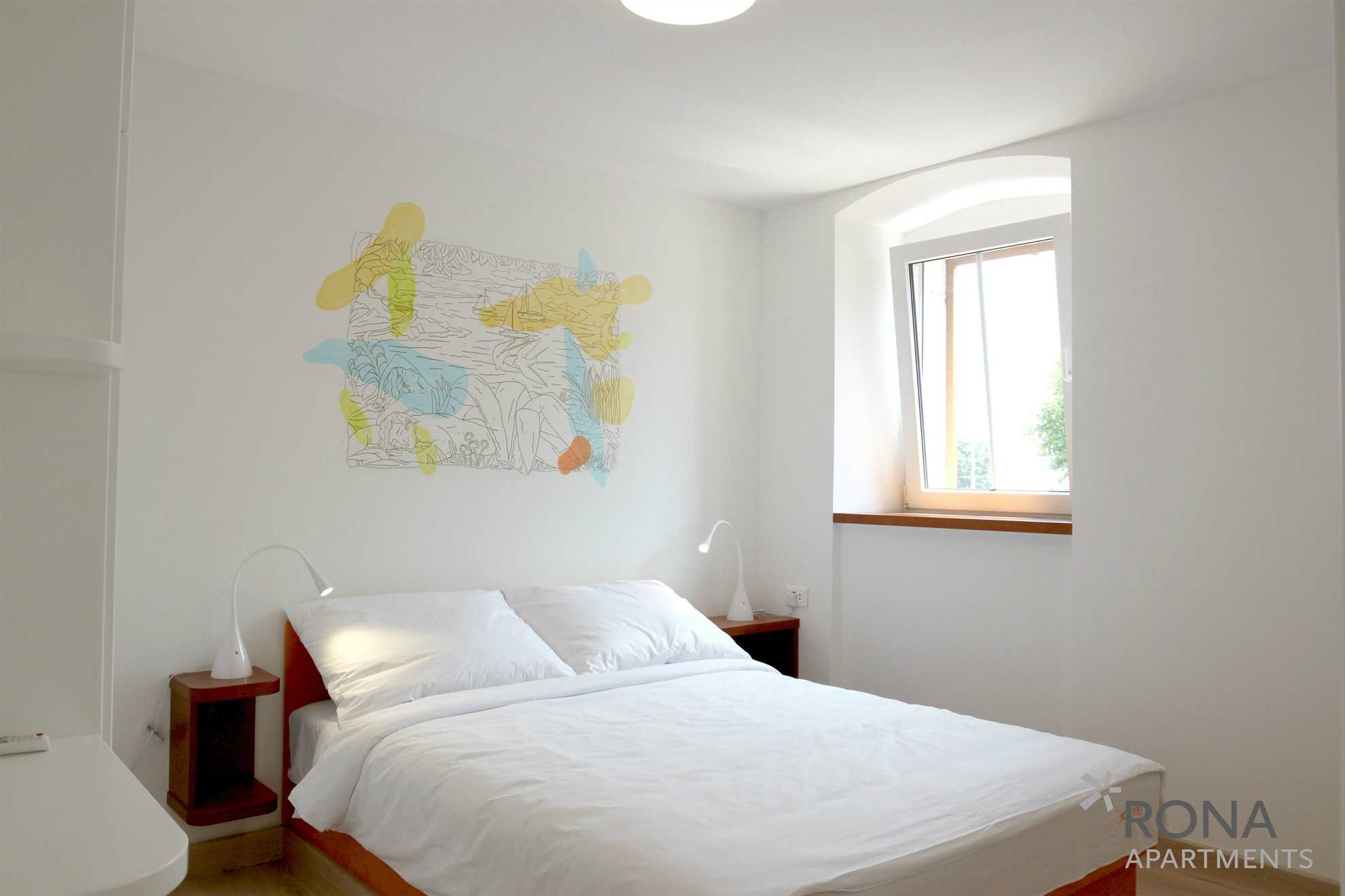 Apartment Ana - Second Floor: Beautiful apartment house on the seaside