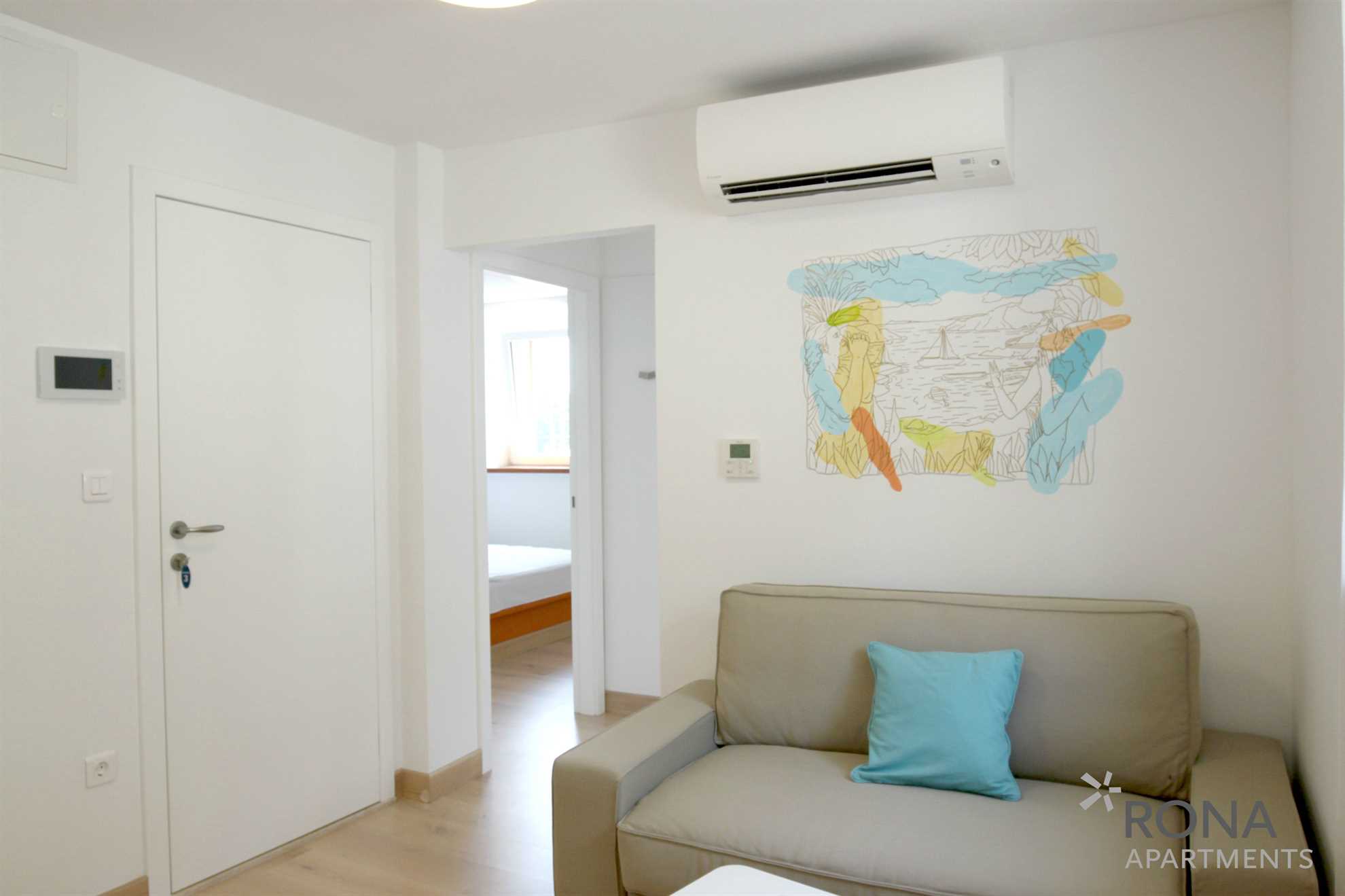 Apartment Ana - Second Floor: Beautiful apartment house on the seaside