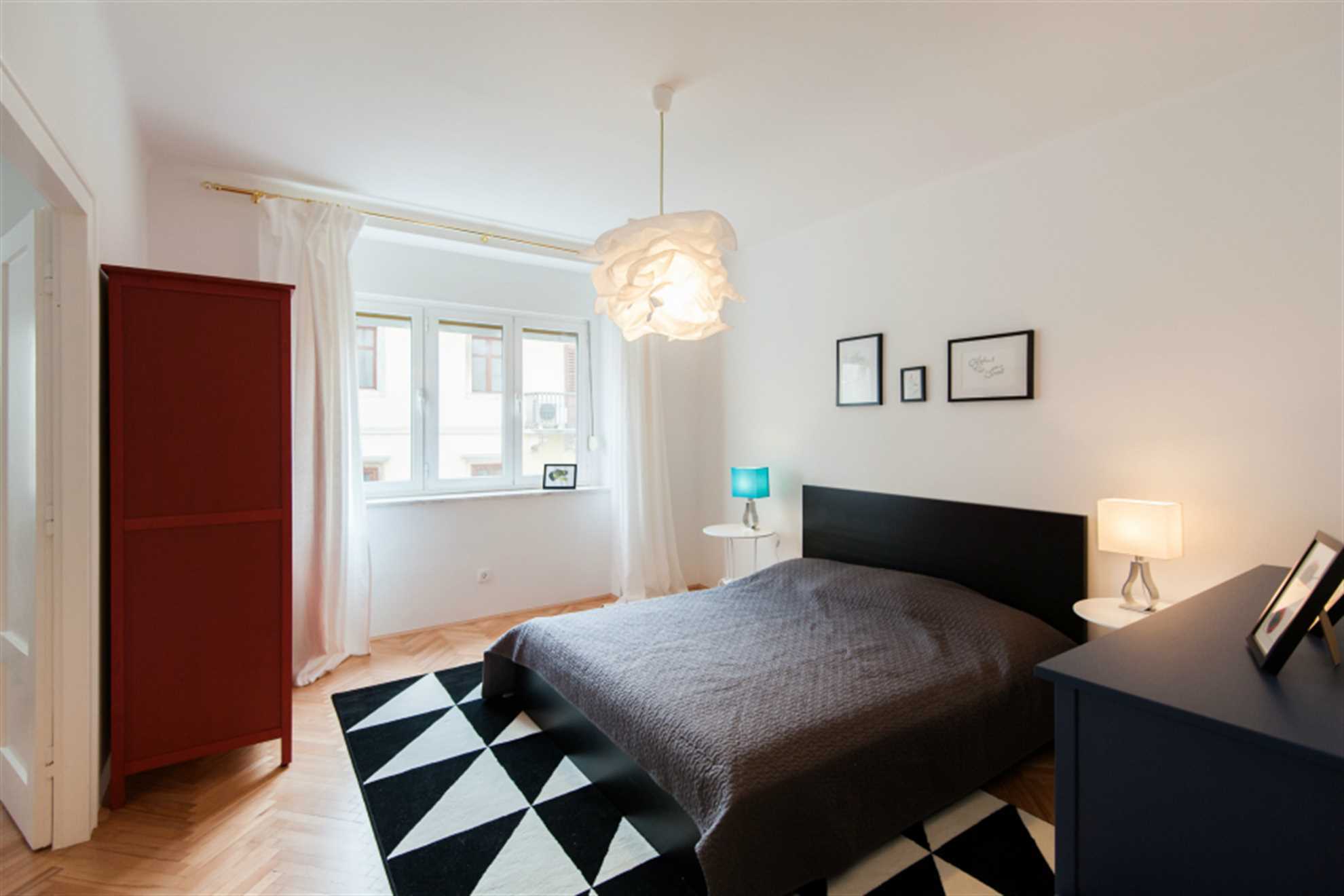 Rental #6989