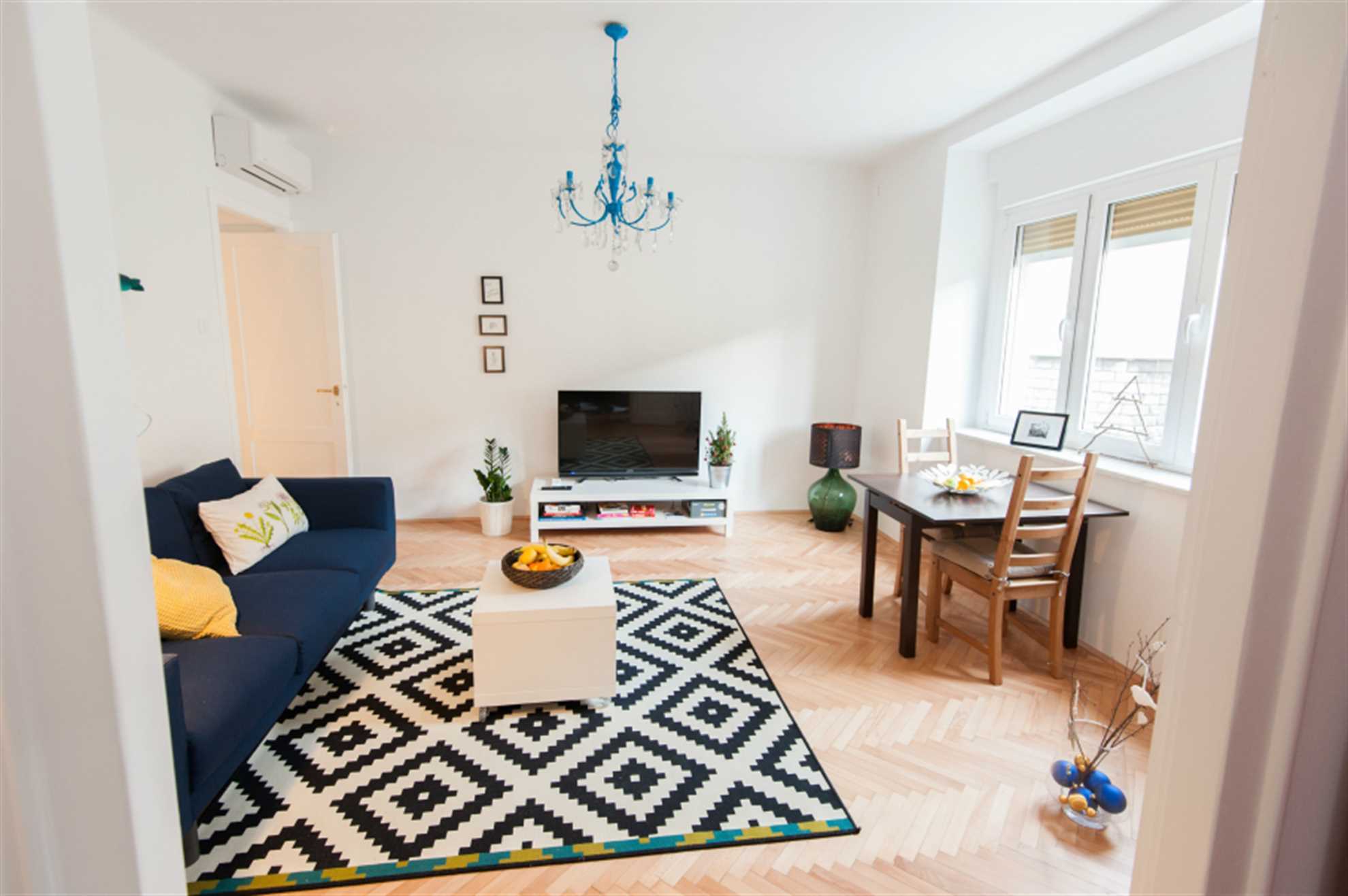 Rental #6989