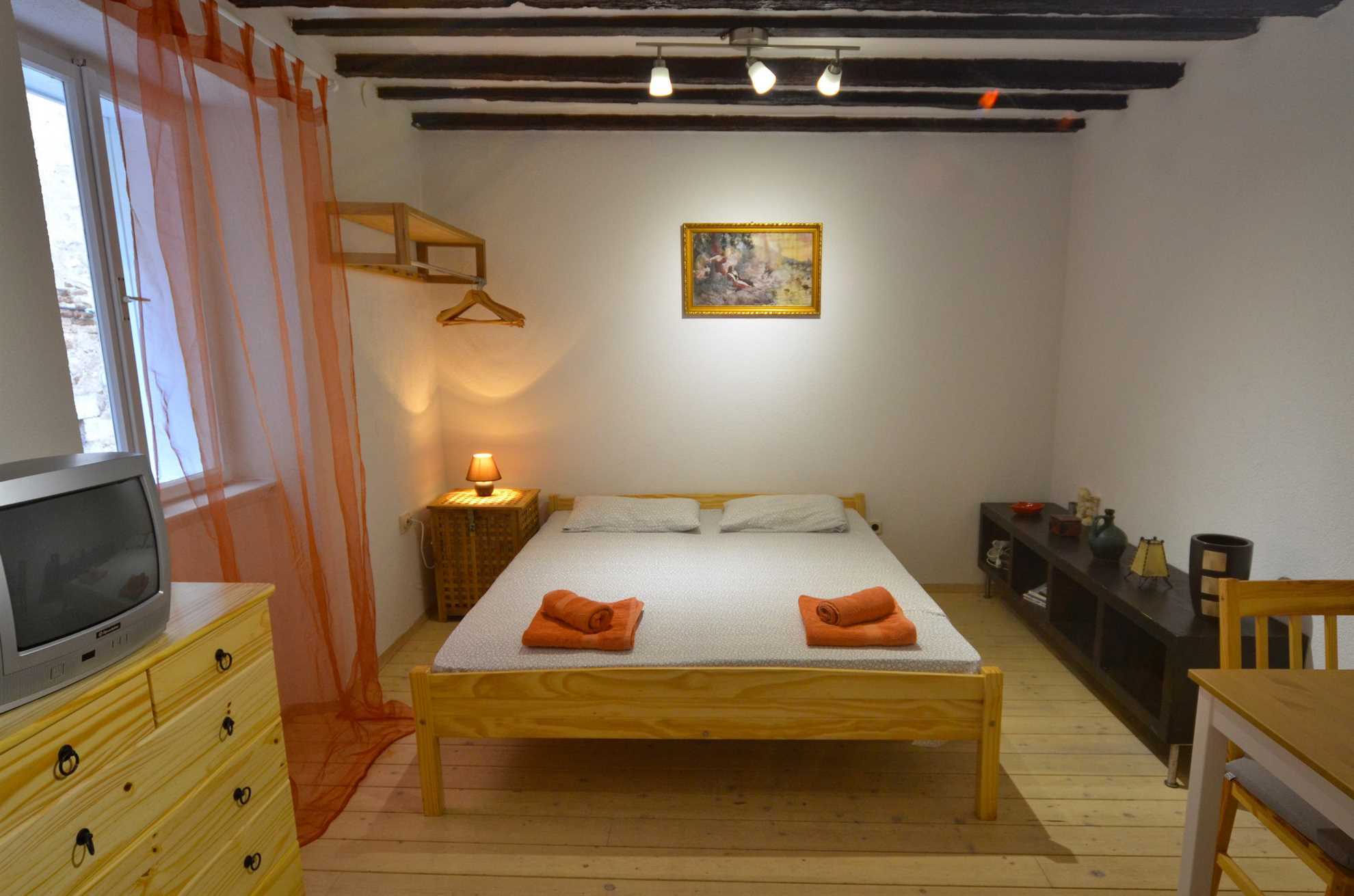 Studio Eli - right in the center