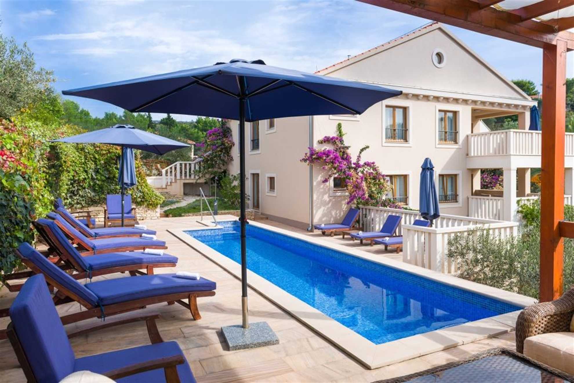 Villa Anna 2F - Best Island vacation - Luxury stay near the beach