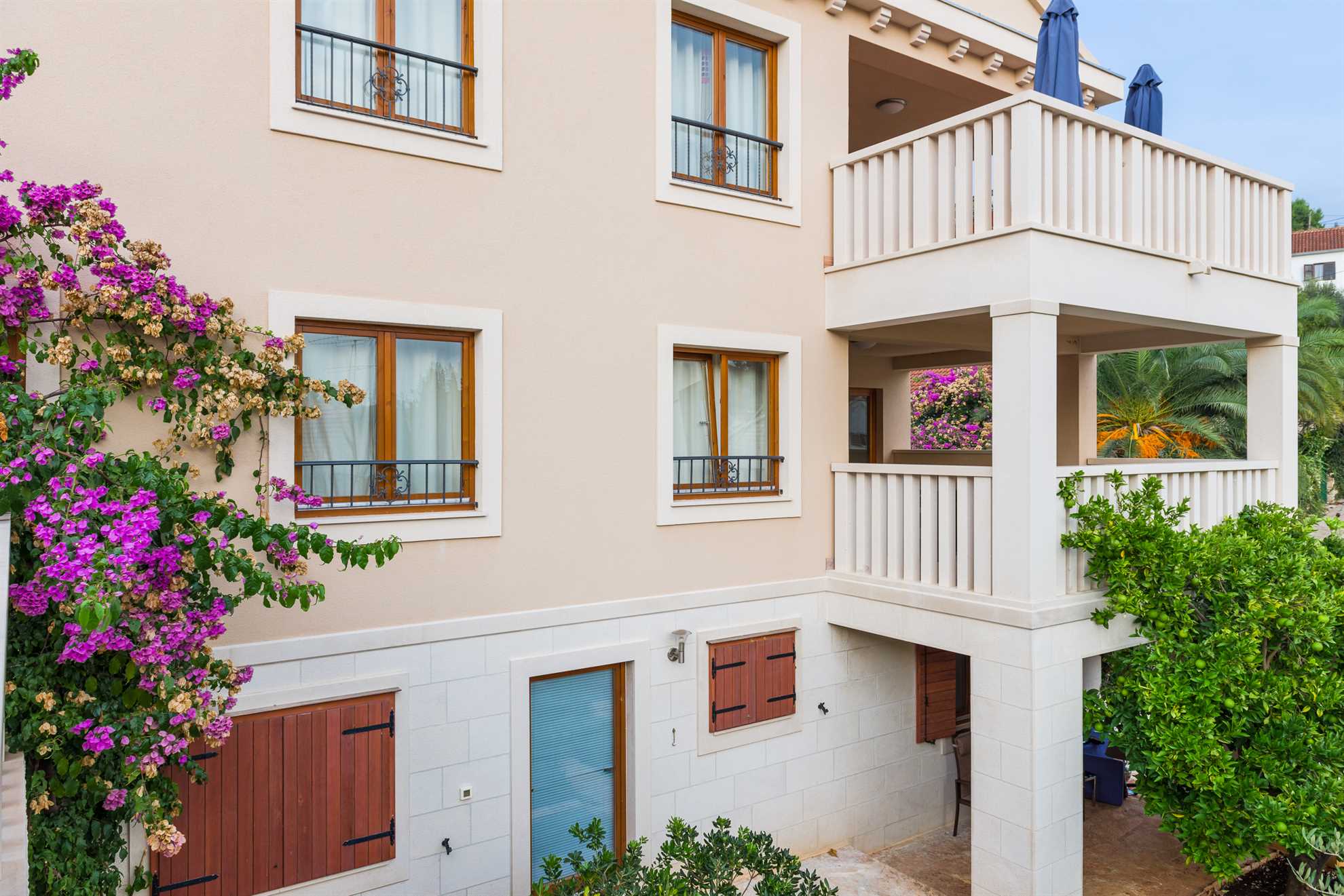 Villa Anna GF - Best Island vacation - Luxury stay near the beach