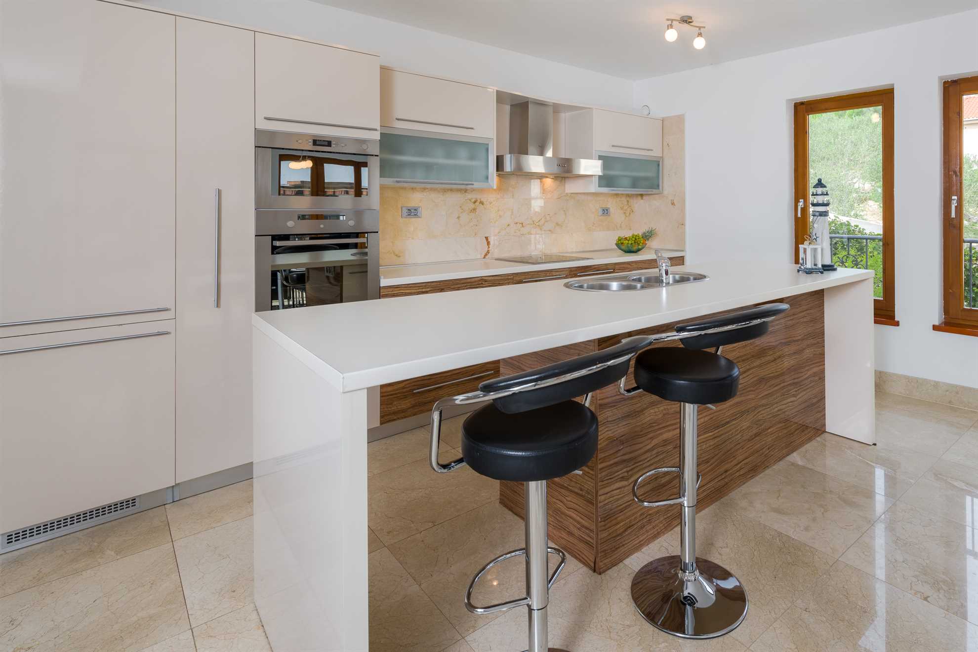 Villa Anna 1F - Best Island vacation - Luxury stay near the beach