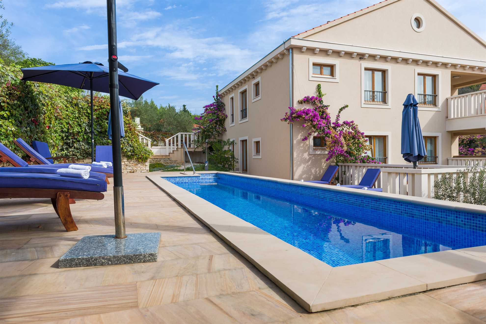 Villa Anna 1F - Best Island vacation - Luxury stay near the beach