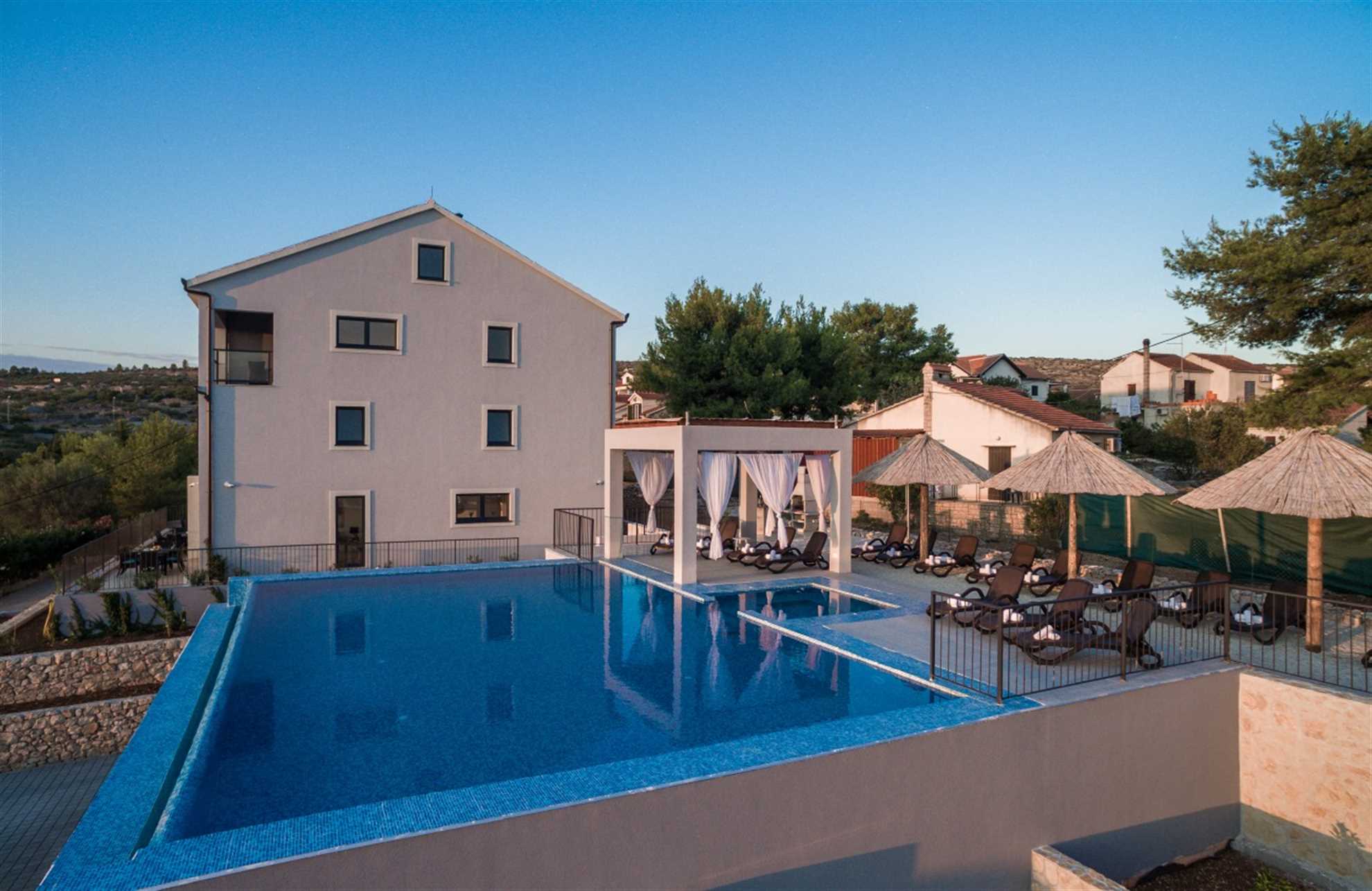 Villa Toma 2