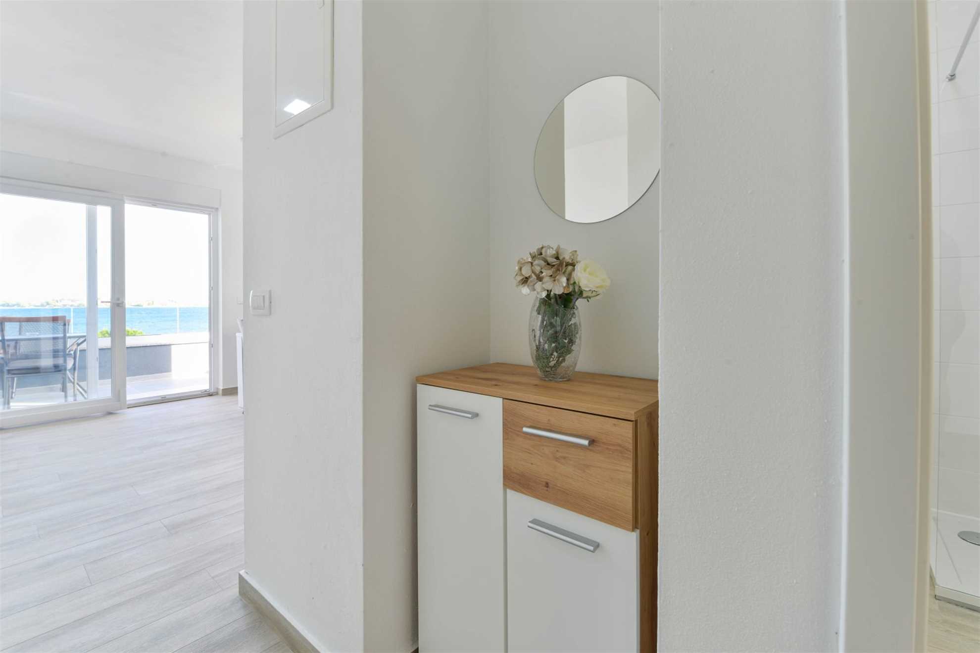 CROWONDER Sunny Bay Apartman uz plažu A4 - prvi kat