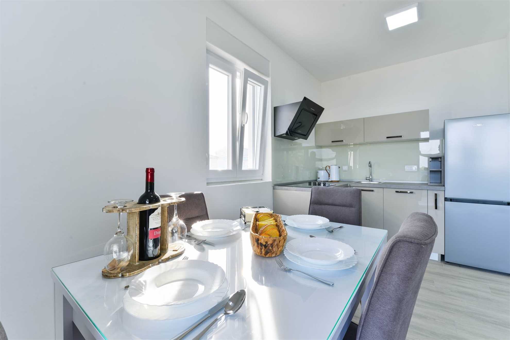 CROWONDER Sunny Bay Apartman uz plažu A4 - prvi kat