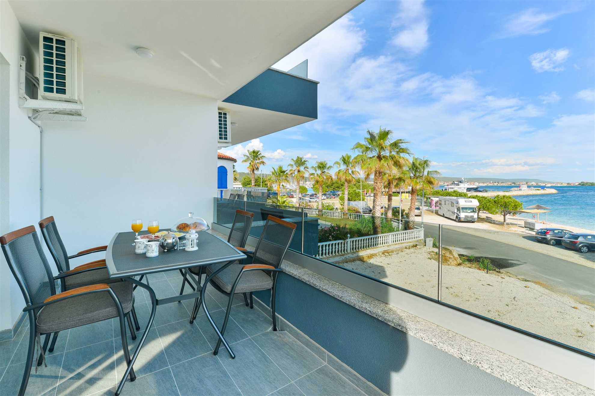 CROWONDER Sunny Bay Apartman uz plažu A4 - prvi kat